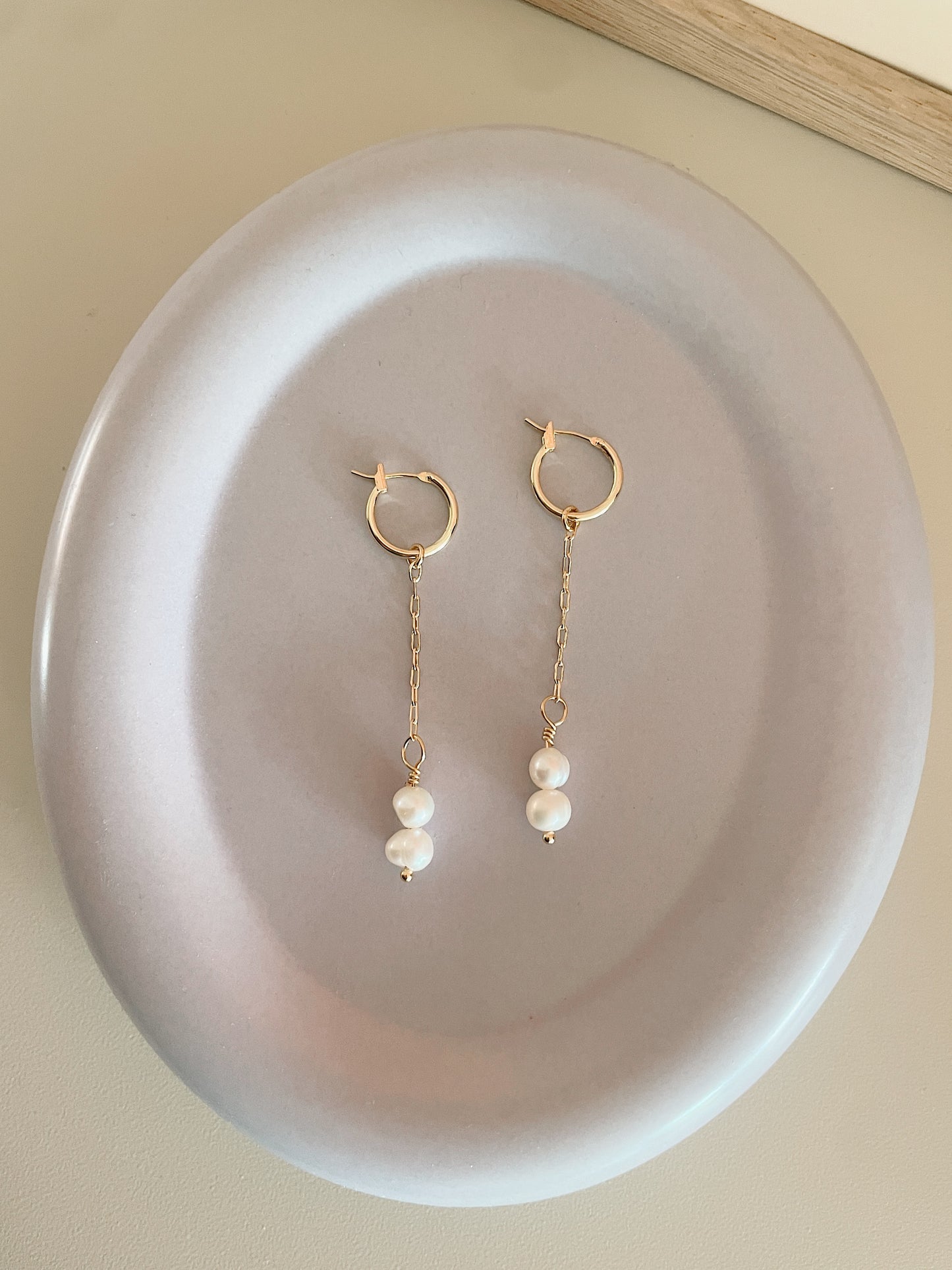 INES - dangling pearls 14k gold hoop earrings
