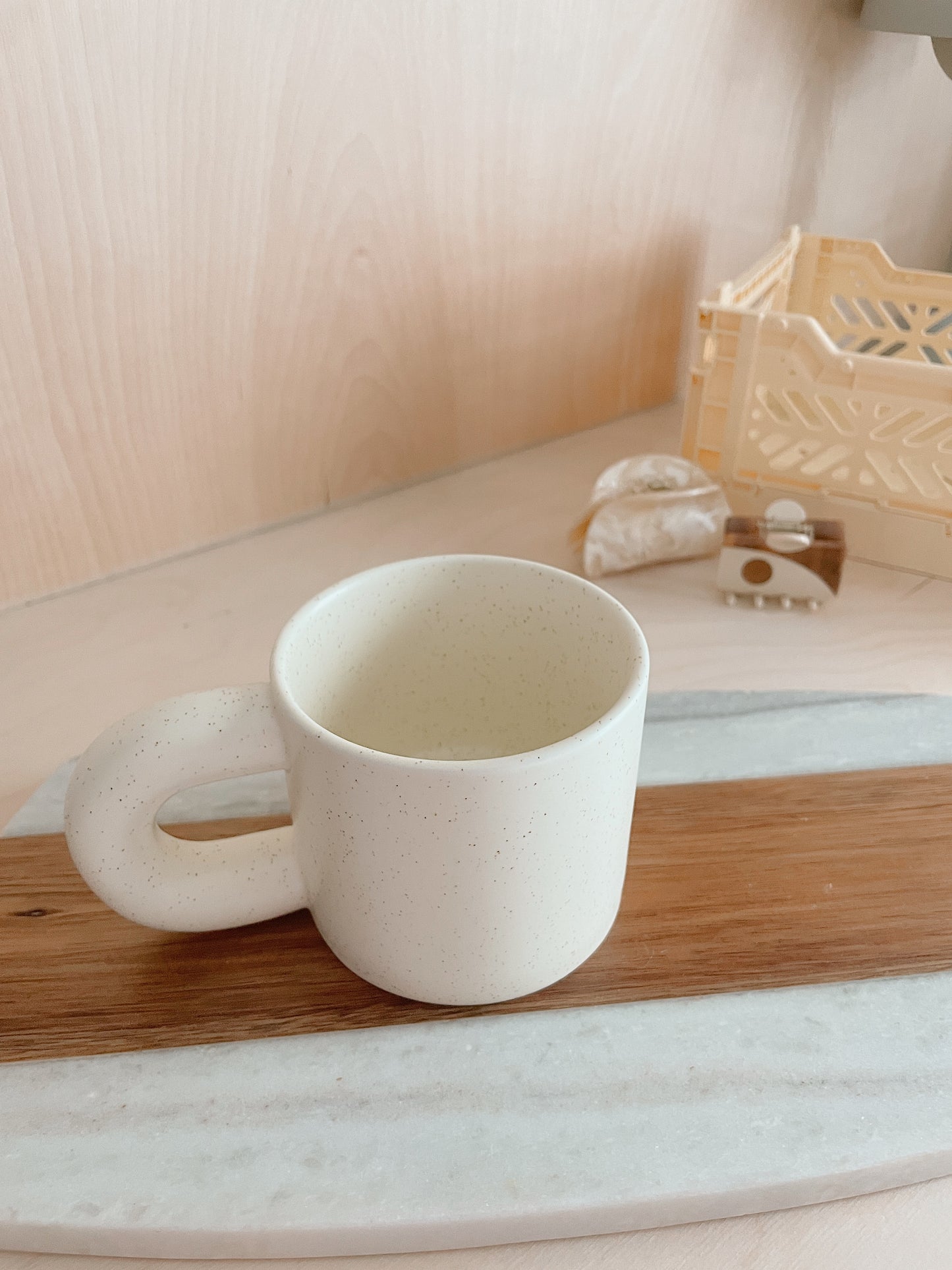 MILO -  ceramic mug with chunky handle