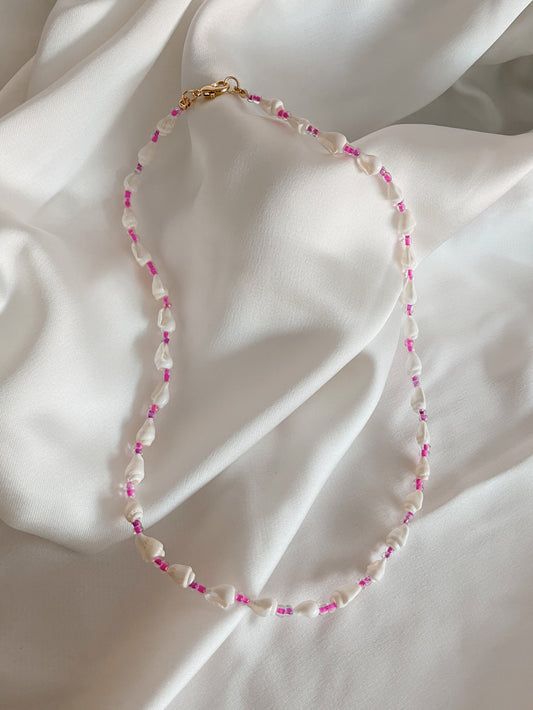 ISLA PINK - seashell necklace with pink beads